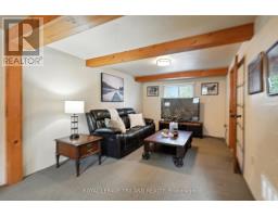 686 ALGOMA PLACE - 30