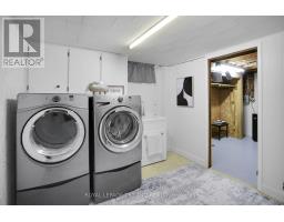 686 ALGOMA PLACE - 33
