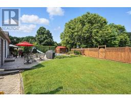 686 ALGOMA PLACE - 38