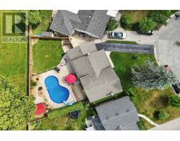 686 ALGOMA PLACE - 39