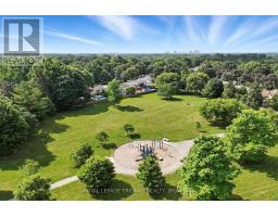 686 ALGOMA PLACE - 40
