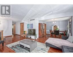91 FOUR OAKS CRESCENT - 9