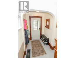 8 CAWRSE STREET - 33