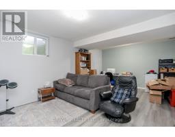 1 - 19 WREN COURT - 26