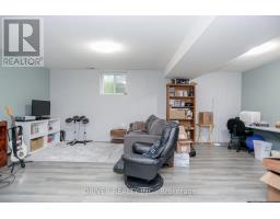 1 - 19 WREN COURT - 27