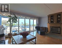206 - 9 PINE STREET - 12