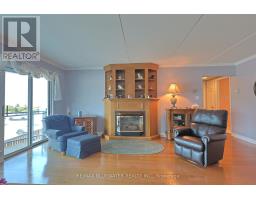 206 - 9 PINE STREET - 18