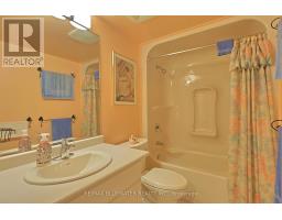 206 - 9 PINE STREET - 28
