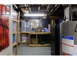 52 MYRTLE STREET - 37