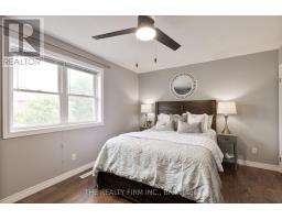6 OAKDALE PLACE - 16
