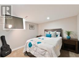 6 OAKDALE PLACE - 26