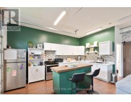 6 OAKDALE PLACE - 33