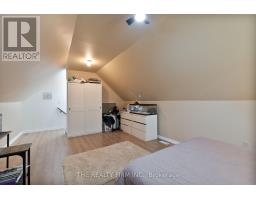 6 OAKDALE PLACE - 37