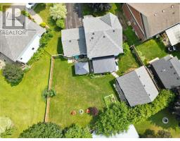 6 OAKDALE PLACE - 49