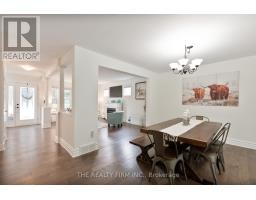 6 OAKDALE PLACE - 9