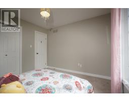1861 LOUISE BOULEVARD - 25