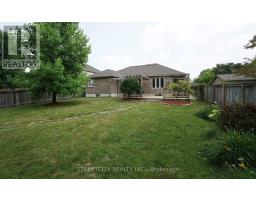 1861 LOUISE BOULEVARD - 37