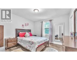 158 AUGUSTA CRESCENT - 13