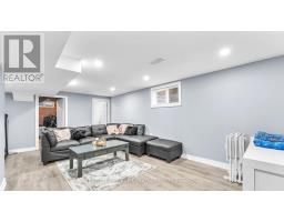158 AUGUSTA CRESCENT - 21