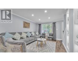 158 AUGUSTA CRESCENT - 4