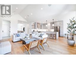 52 - 383 DAVENTRY WAY - 11