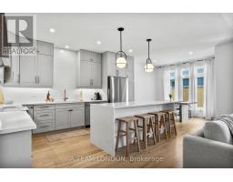 52 - 383 DAVENTRY WAY - 12