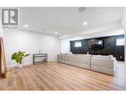 52 - 383 DAVENTRY WAY - 30