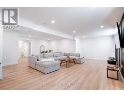 52 - 383 DAVENTRY WAY - 31