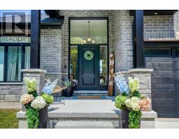 52 - 383 DAVENTRY WAY - 4