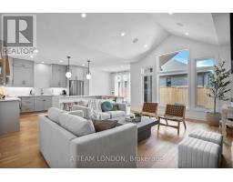 52 - 383 DAVENTRY WAY - 8