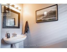 71 - 505 BLUE JAY DRIVE - 16