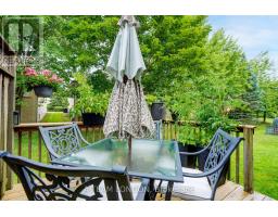 71 - 505 BLUE JAY DRIVE - 36