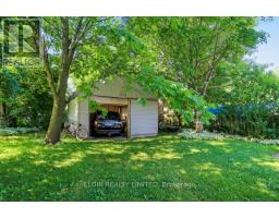 176 WELLINGTON STREET - 21