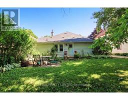 176 WELLINGTON STREET - 23