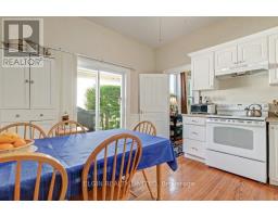 176 WELLINGTON STREET - 8