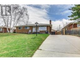 393 CHIPPENDALE CRESCENT - 3