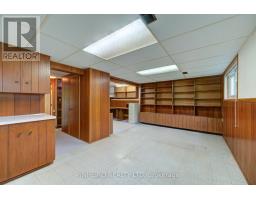 14 OUTER DRIVE - 24