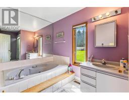 1095 DONNYBROOK DRIVE - 22