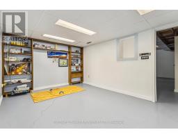 1095 DONNYBROOK DRIVE - 32