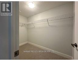1 - 990 DEVERON CRESCENT - 10