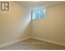 1 - 990 DEVERON CRESCENT - 8