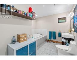 16 LANSDOWNE PARK CRESCENT - 14