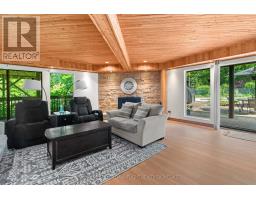 16 LANSDOWNE PARK CRESCENT - 23