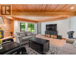 16 LANSDOWNE PARK CRESCENT - 24