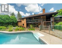 16 LANSDOWNE PARK CRESCENT - 35
