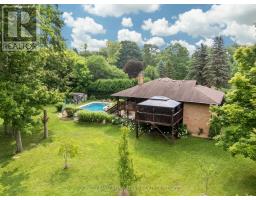 16 LANSDOWNE PARK CRESCENT - 41