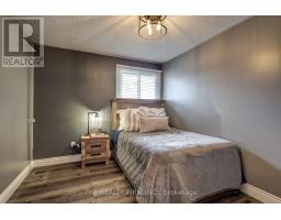 5 POPLAR CRESCENT - 12