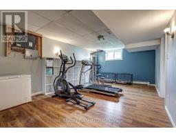 5 POPLAR CRESCENT - 22
