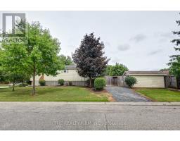 5 POPLAR CRESCENT - 27