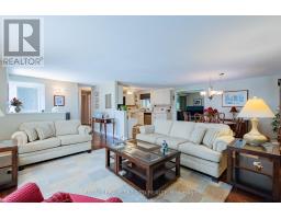 387 AUGUSTA CRESCENT - 14